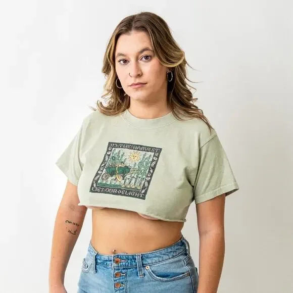 Cottagcore x Fairycore Cropped Tee Shirt - Picture 1 of 9